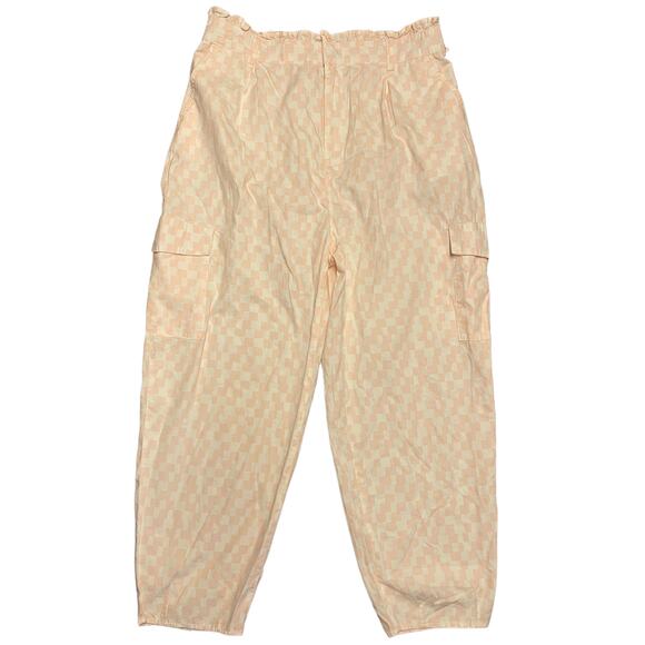 BP Pink & Ivory BP Cargo Paper Bag Pants $49 Size 1X - Picture 2 of 3